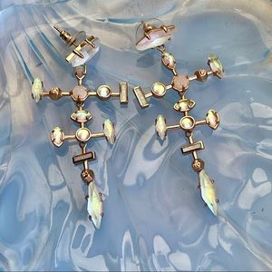NWOT Kendra Scott Teagan Chandelier Earrings